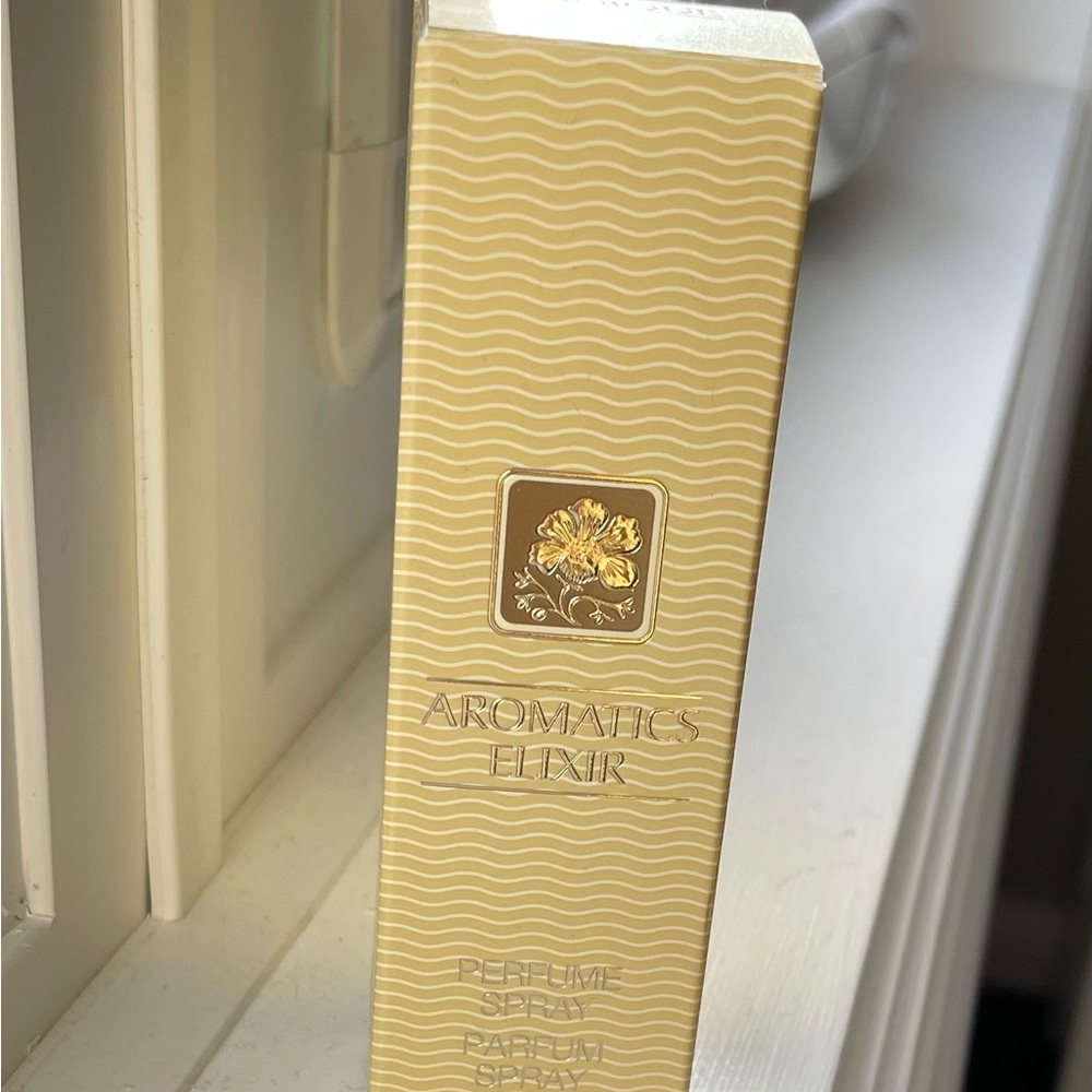 ✨️Clinique Aromatics Elixir✨️